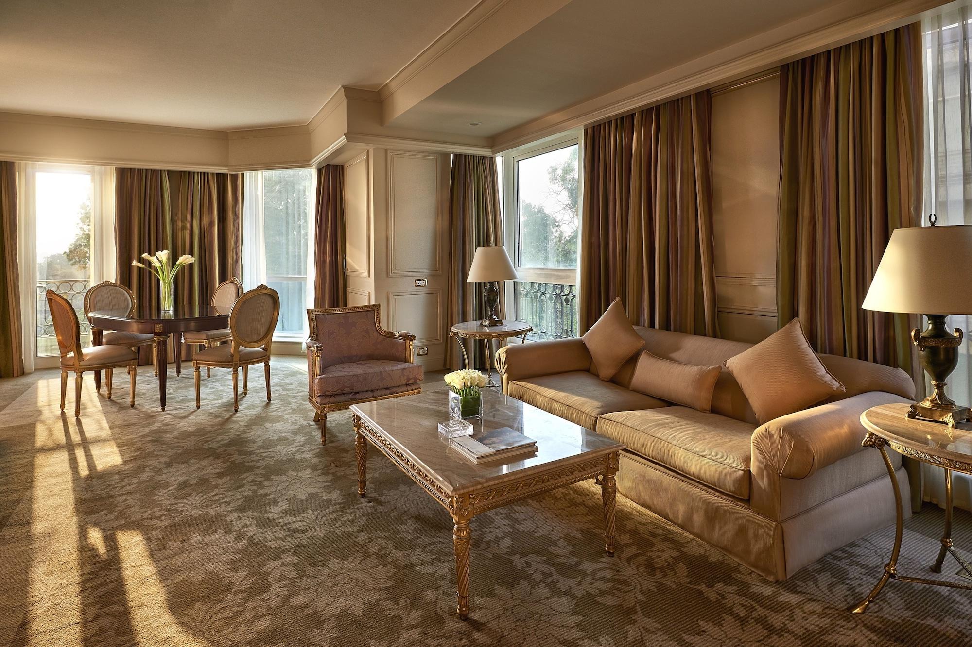 Four Seasons Cairo At The First Residence Giza Zewnętrze zdjęcie A suite at the Four Seasons Hotel, London