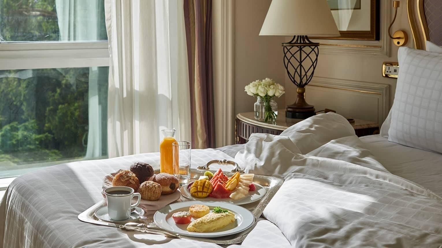 Four Seasons Cairo At The First Residence Giza Zewnętrze zdjęcie Room service