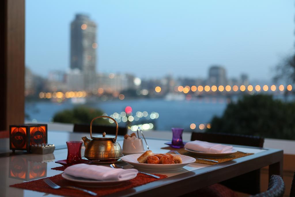 Four Seasons Cairo At The First Residence Giza Zewnętrze zdjęcie View from the restaurant