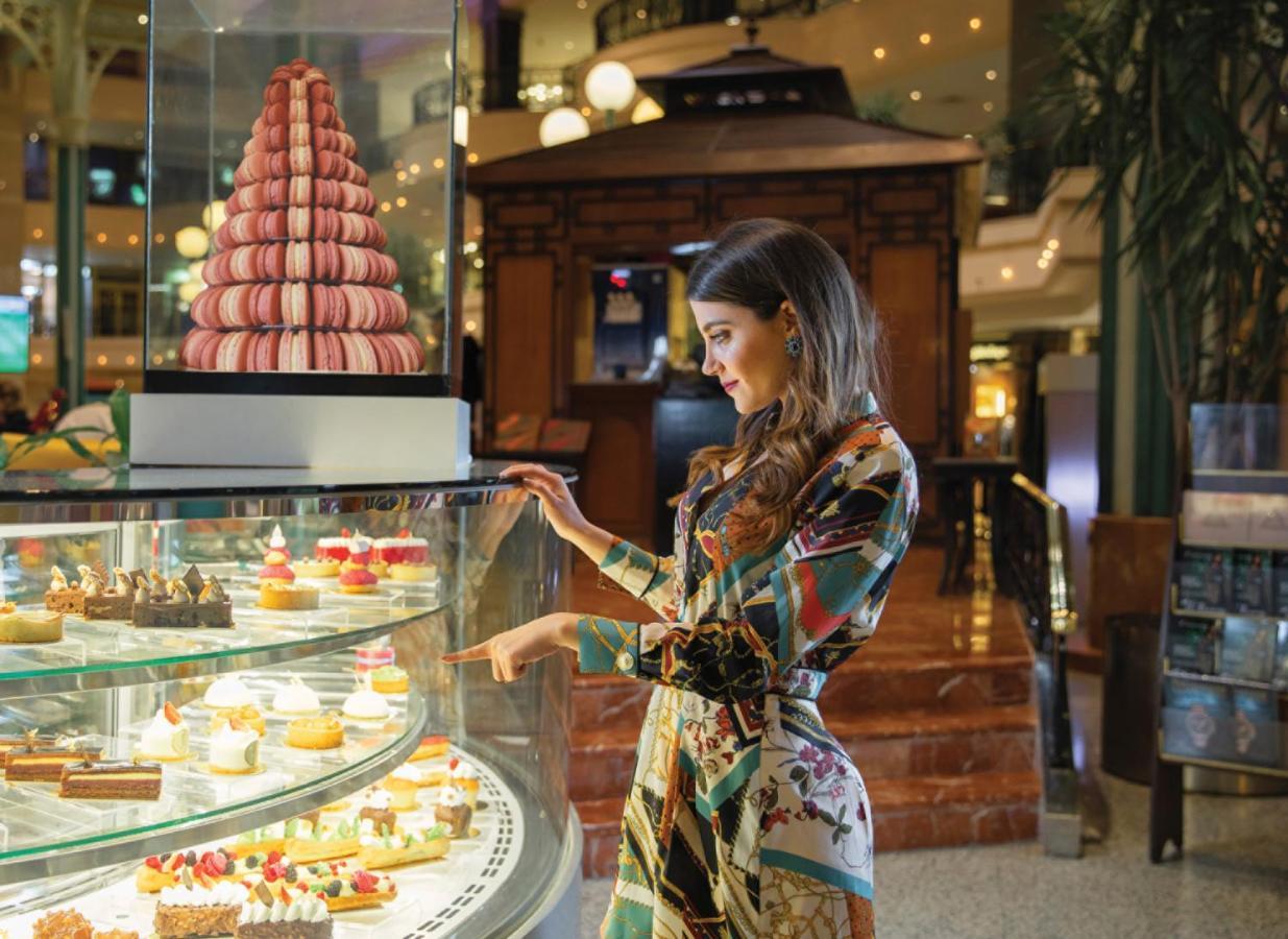 Four Seasons Cairo At The First Residence Giza Zewnętrze zdjęcie The lobby of the hotel